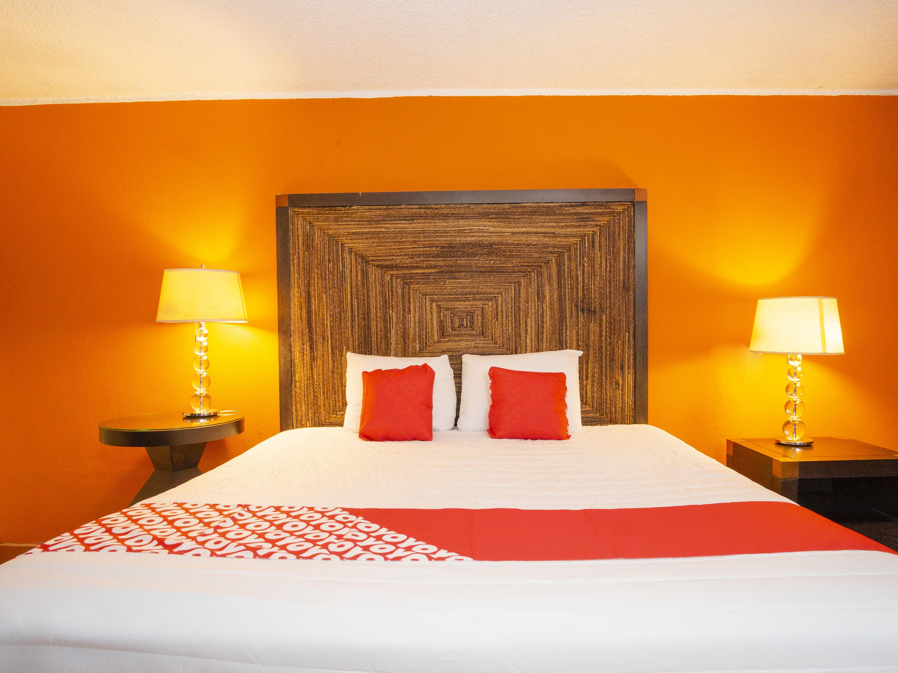 Oyo Hotel Hacienda Don Luis, Rosarito Extérieur photo A typical OYO hotel room