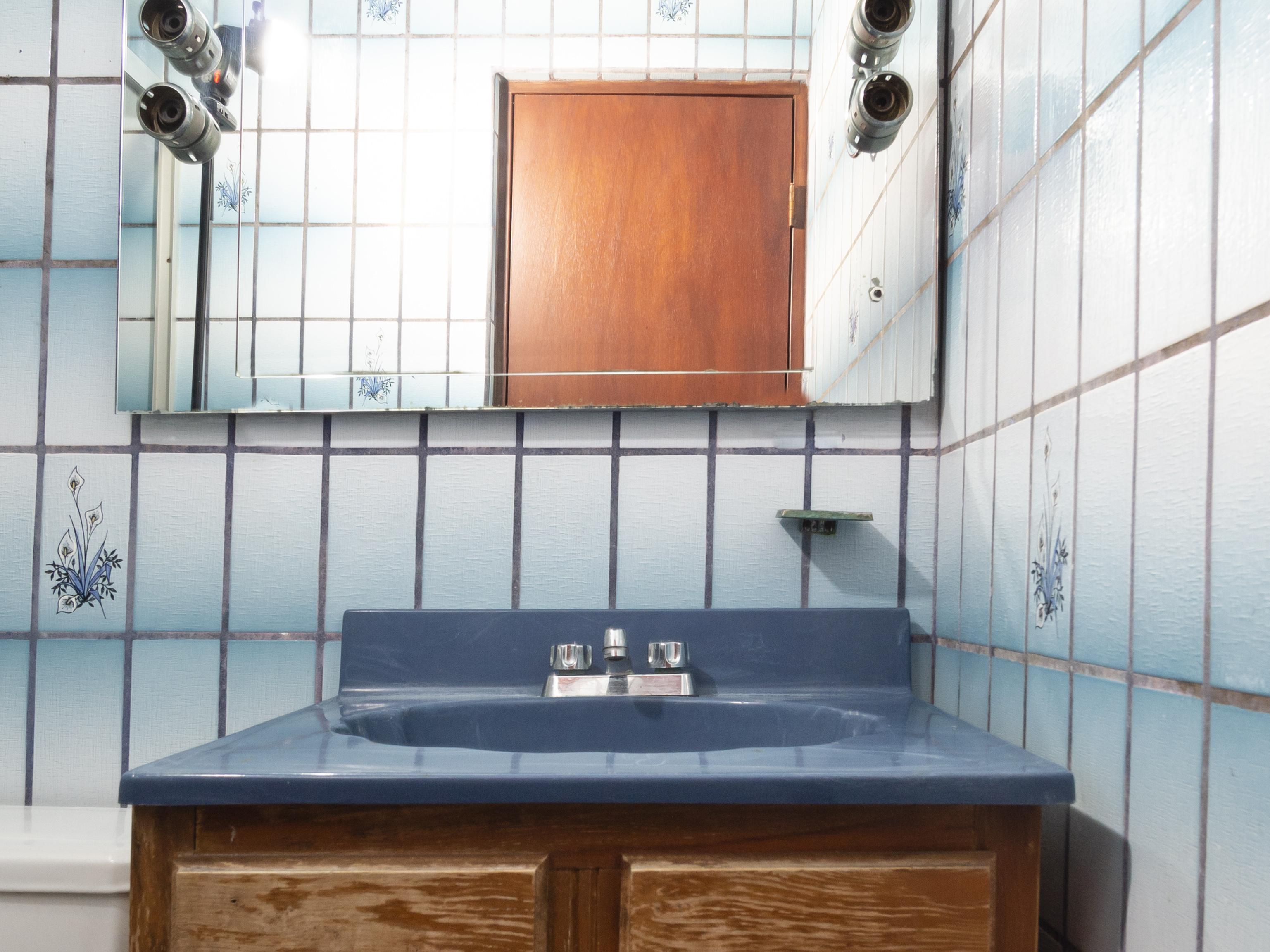 Oyo Hotel Hacienda Don Luis, Rosarito Extérieur photo A typical American bathroom