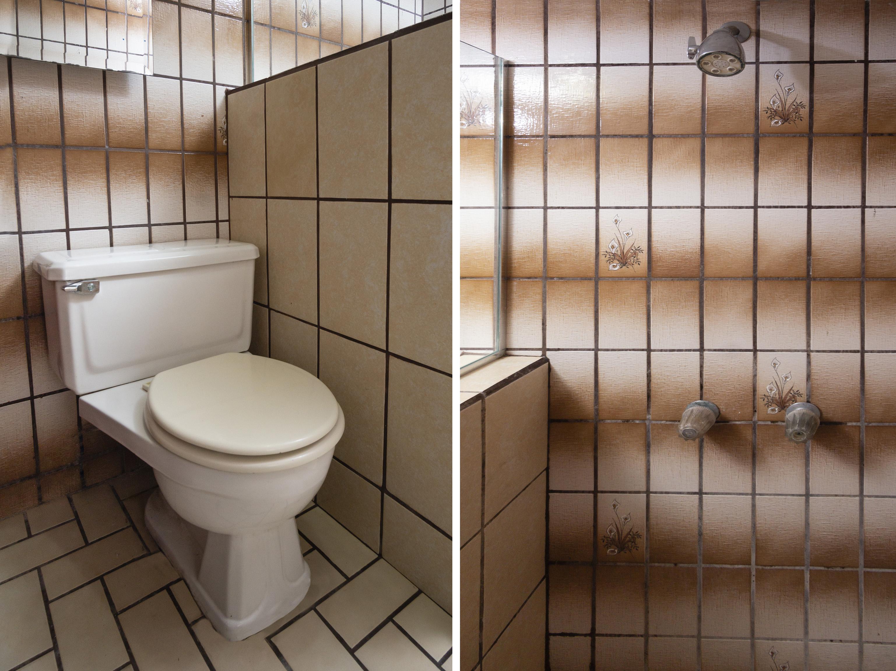 Oyo Hotel Hacienda Don Luis, Rosarito Extérieur photo Bathroom tiles