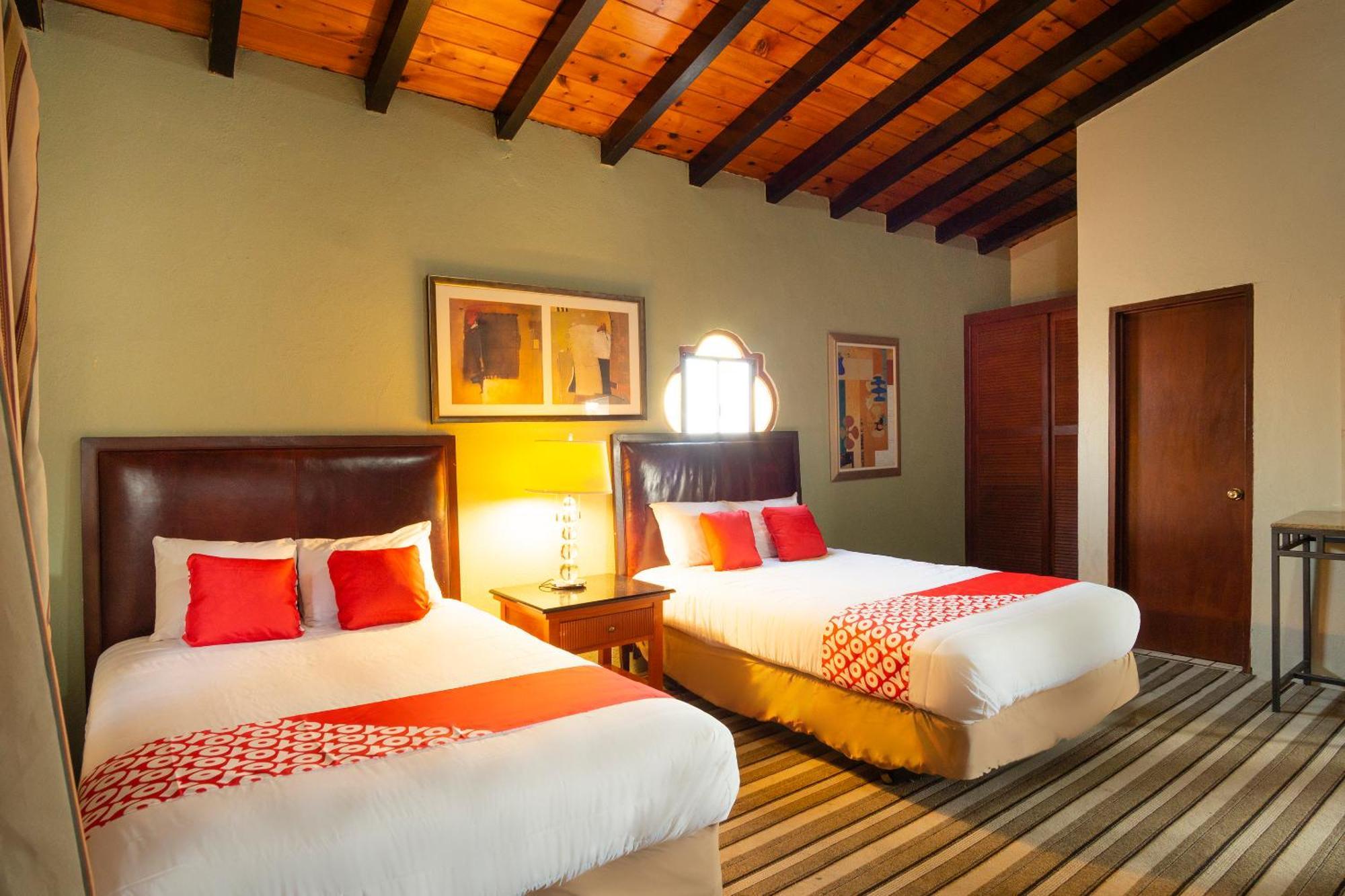 Oyo Hotel Hacienda Don Luis, Rosarito Extérieur photo A typical hotel room