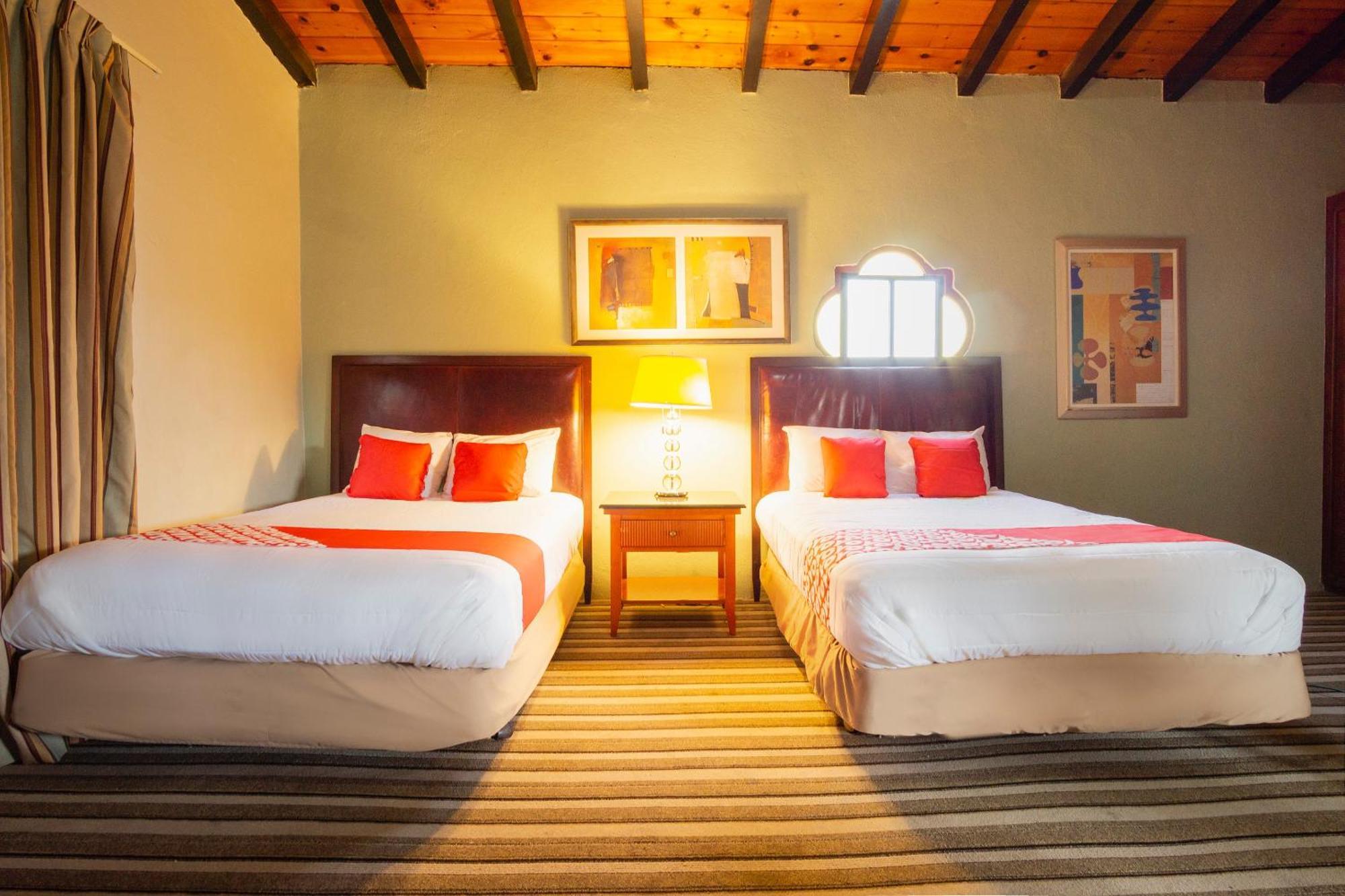 Oyo Hotel Hacienda Don Luis, Rosarito Extérieur photo A room at the hotel