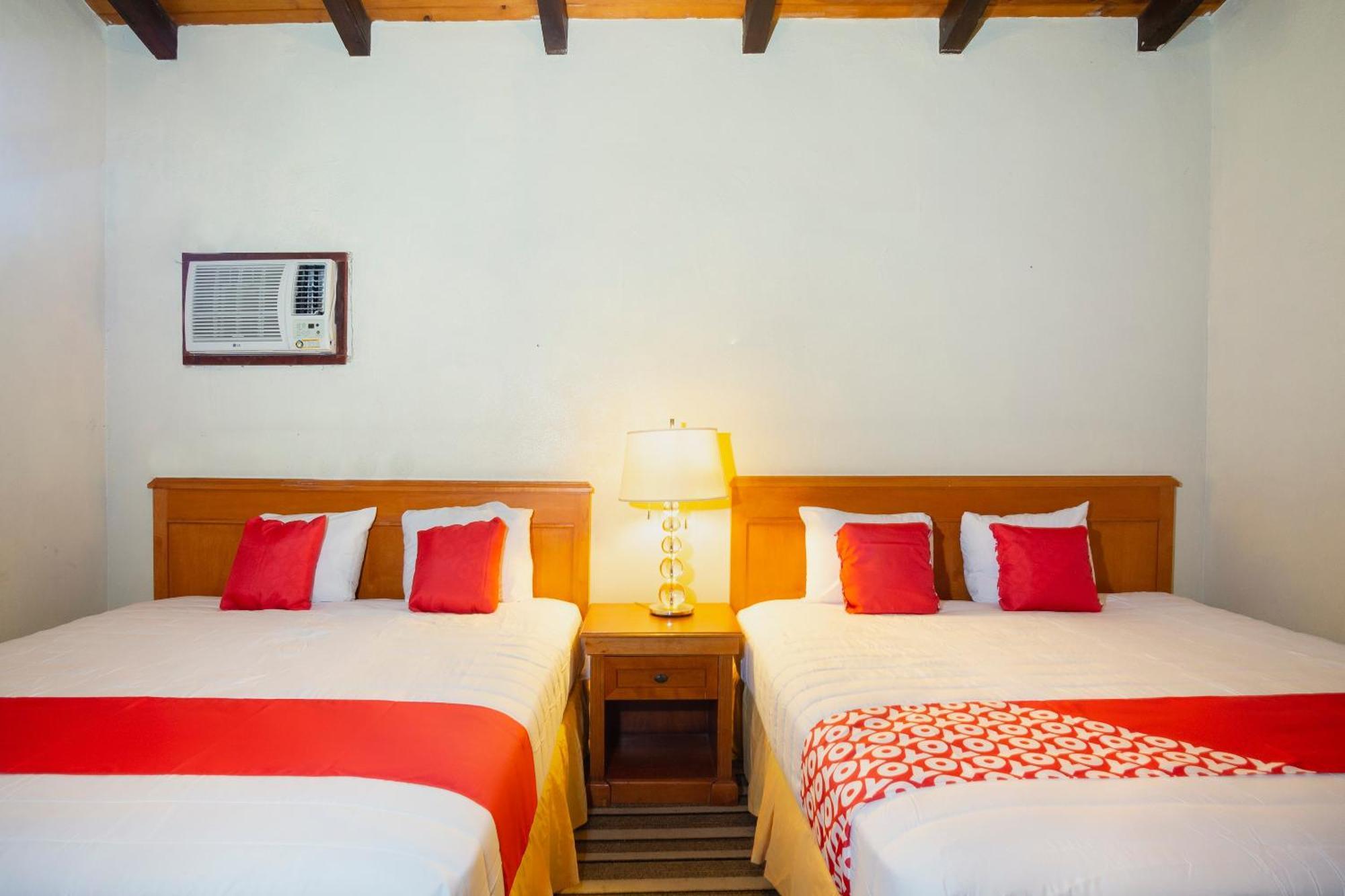 Oyo Hotel Hacienda Don Luis, Rosarito Extérieur photo A typical room at the hotel